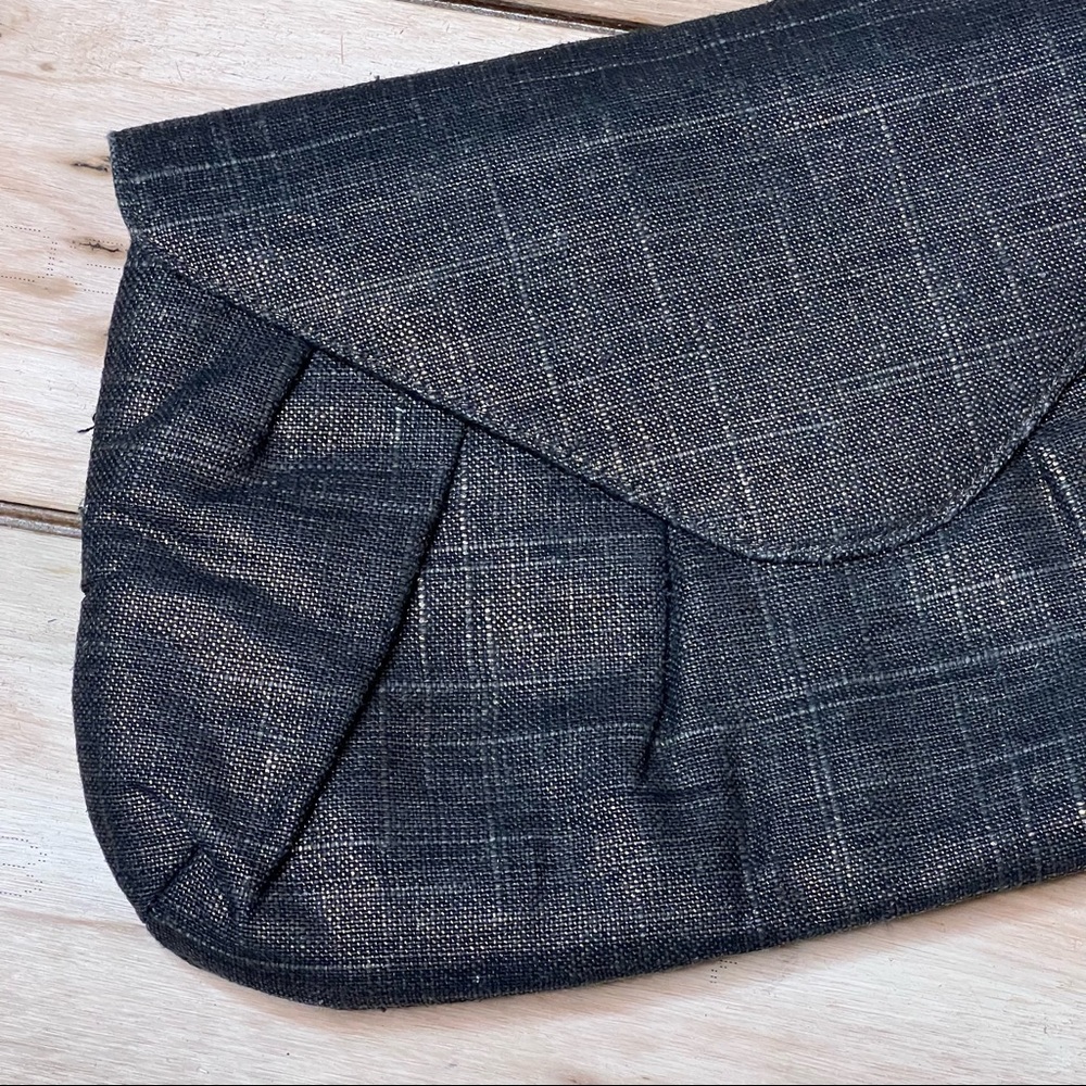 GAP Envelope Clutch - Picture 7 of 12